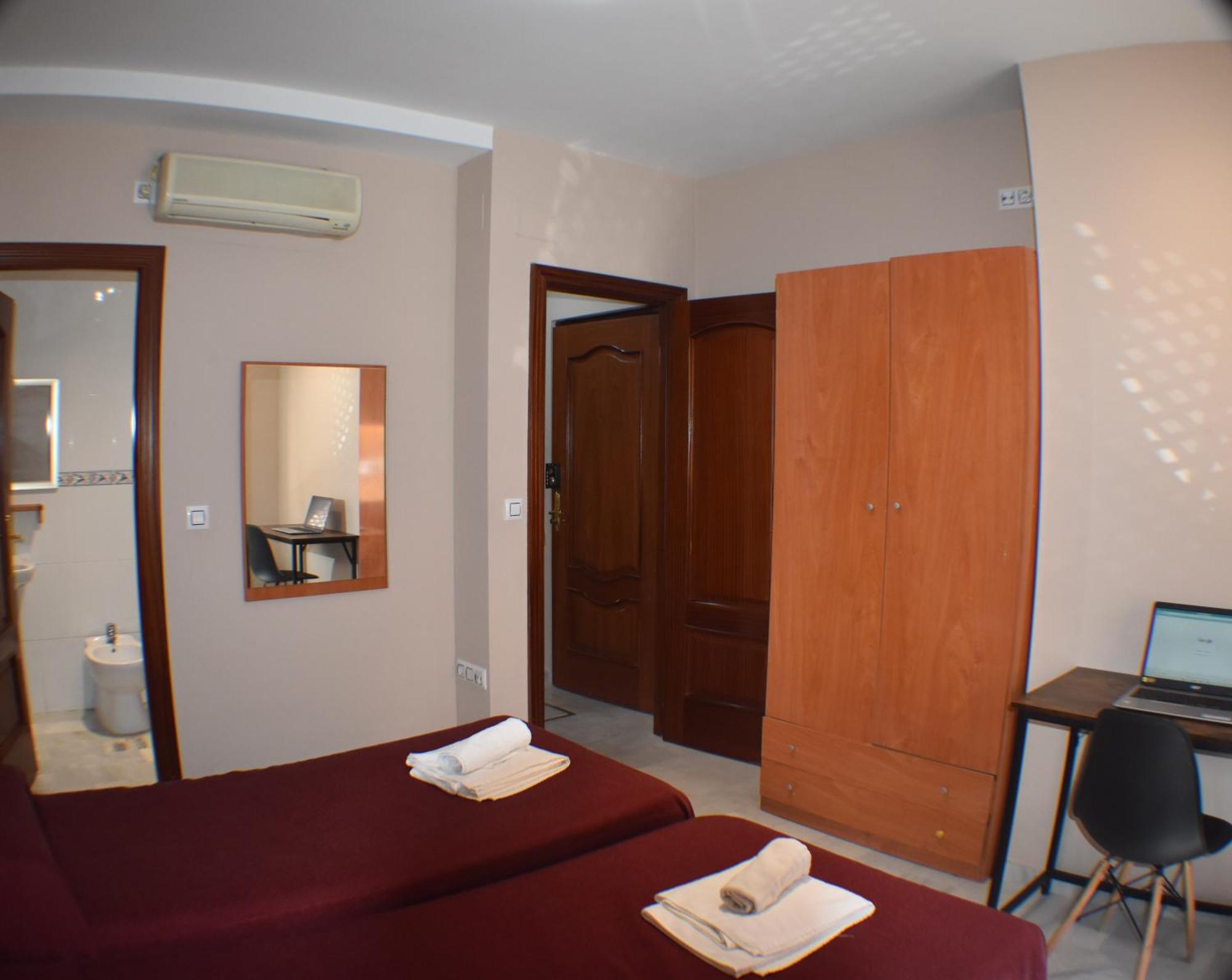 Apartamentos Alamare Seville Ngoại thất bức ảnh