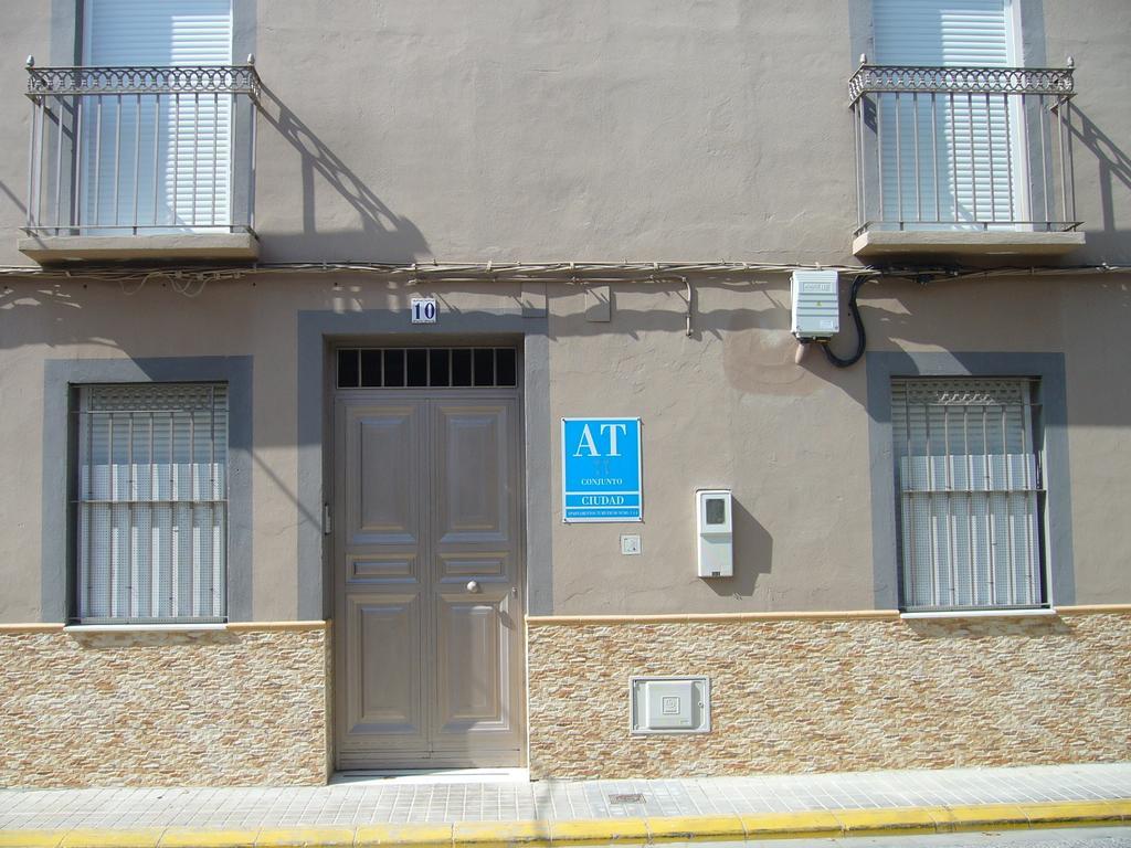 Apartamentos Alamare Seville Phòng bức ảnh